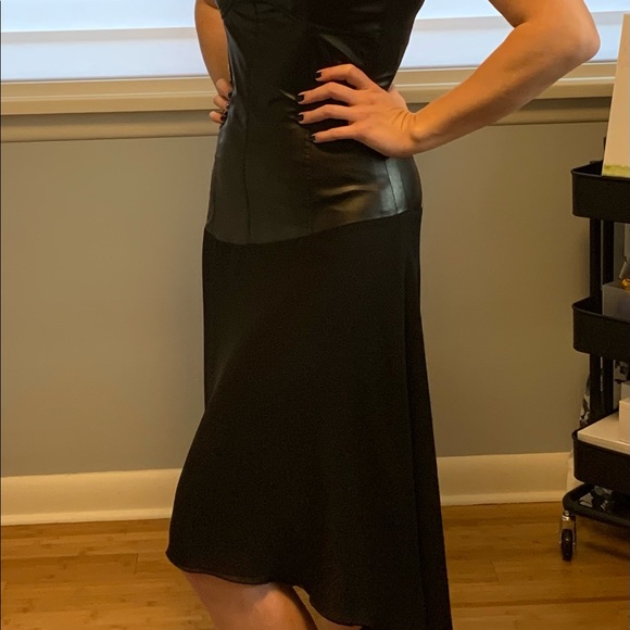 Vegan leather/chiffon sleeveless dress - Picture 2 of 9